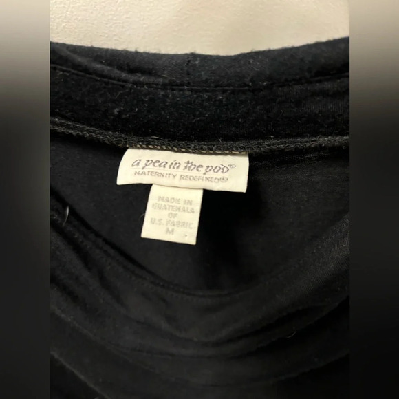 A Pea In The POD Women’s Maternity Black Scoop Neck T Shirt Size M - Picture 2 of 3